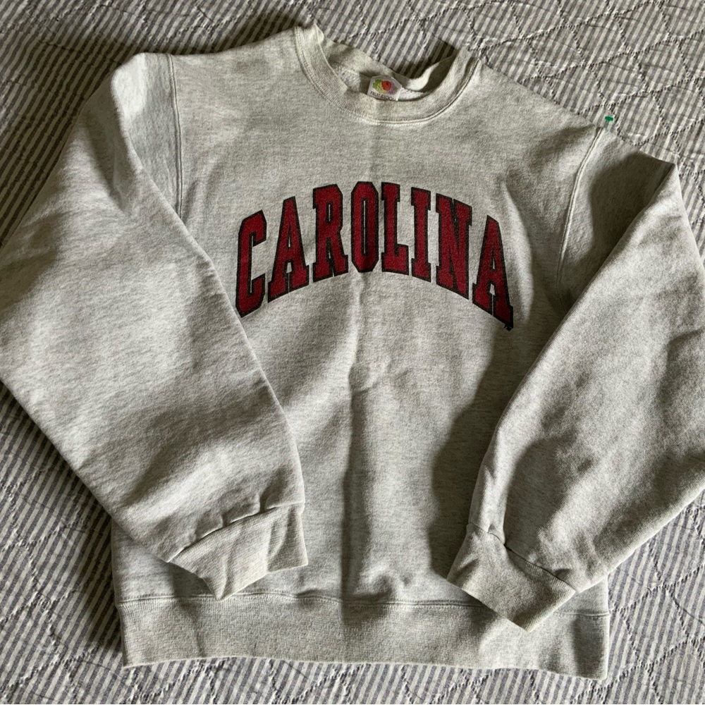 Carolina Classic College Sweatshirt (fruit of the loom)